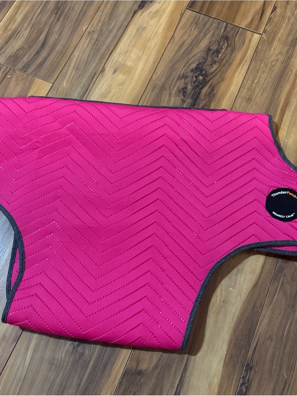 Thundershirt Sport Hot Pink Calming Dog Vest with Black Trim - Picture 2 of 3